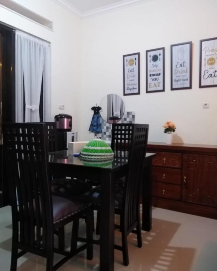 Family Villa Syariah C-37 Batu 바투 외부 사진